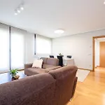 Apto Con Terraza Y Jardin - Luz De Poniente Apartment *